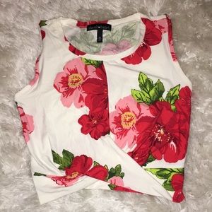 Floral patterned cropped shirt.